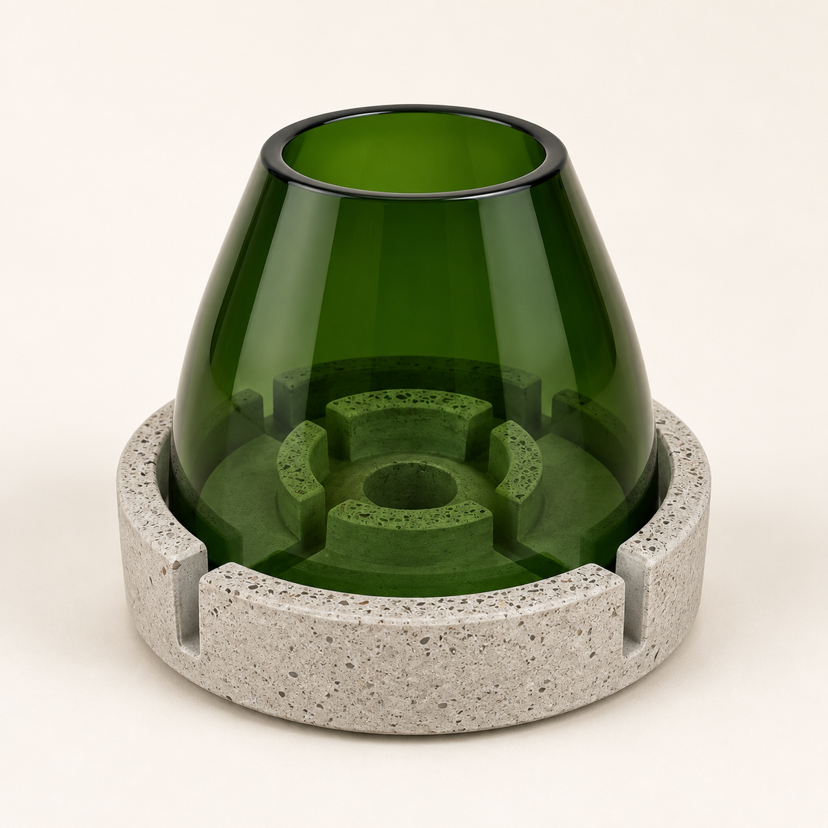 Windlicht aus Glas & Beton – Grün – Teelicht + Stabkerze
