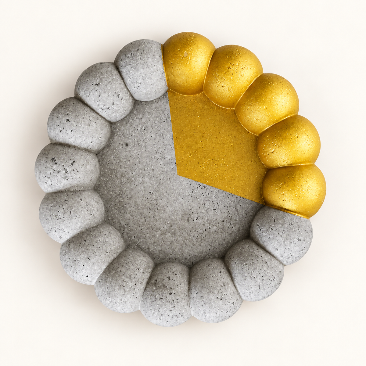 Large ribbed concrete coaster – wide gold segment – top view