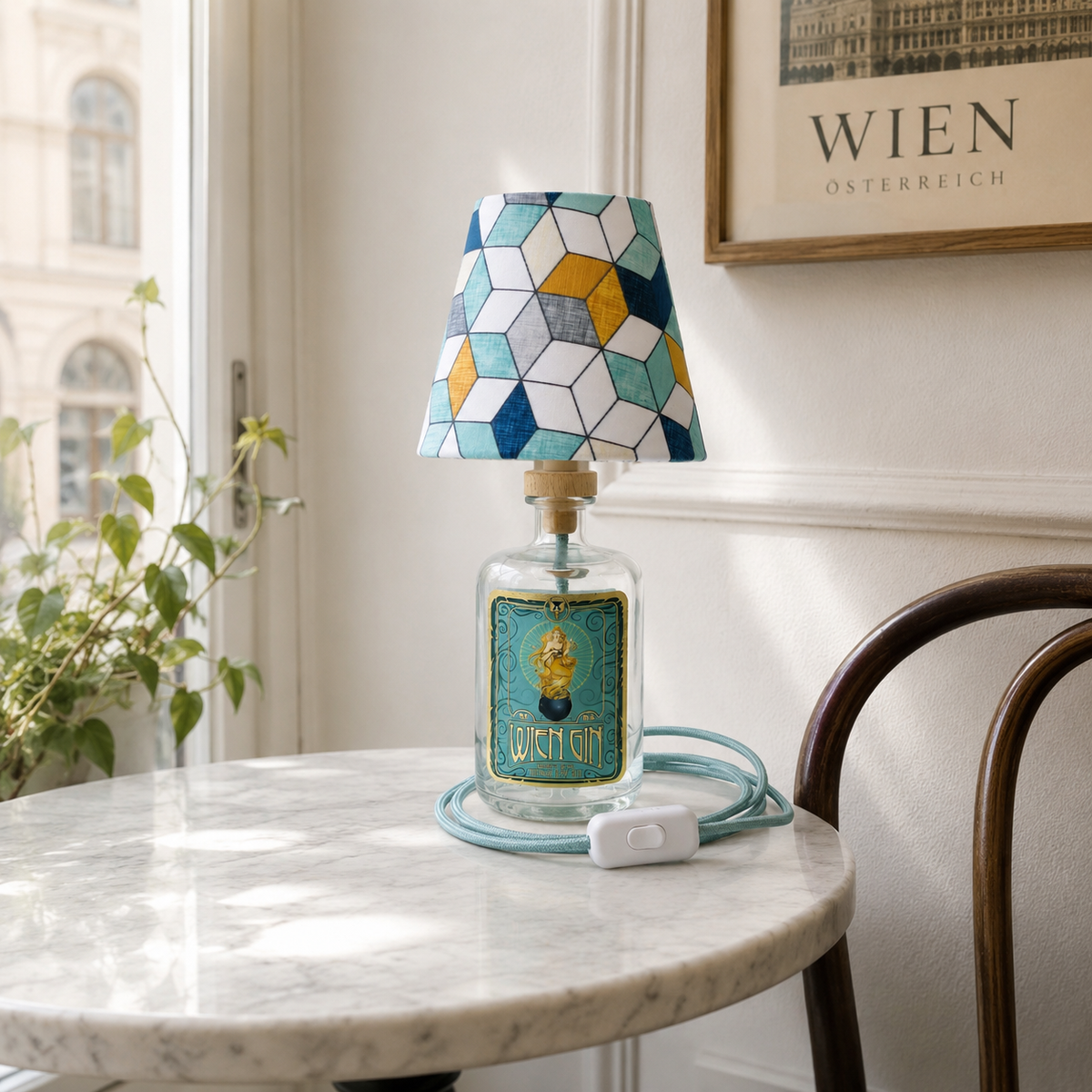 Flaschenlampen – Flaschenlampe Wien Gin Original 006