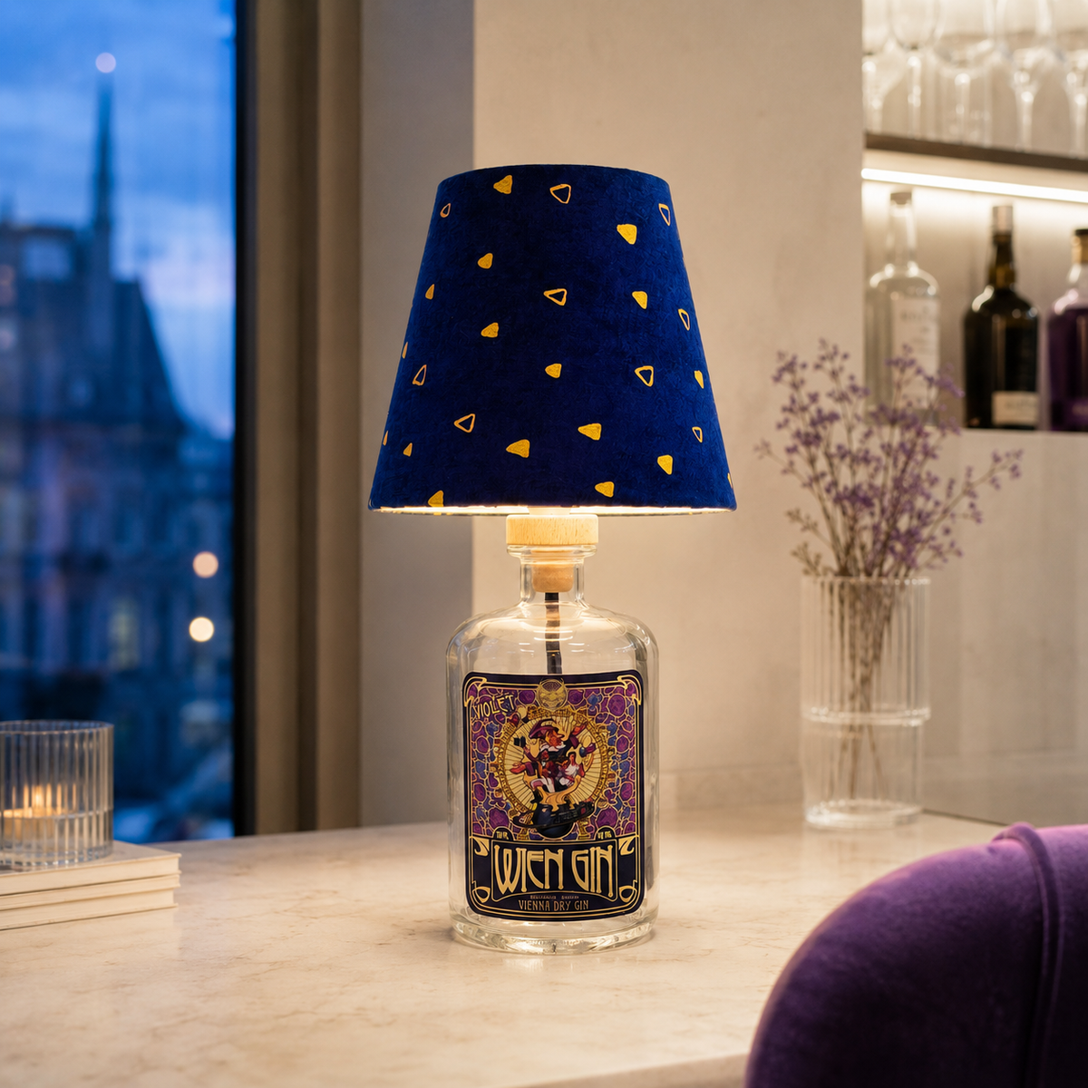 Bottle lamps – Wien Gin Violet bottle lamp 002