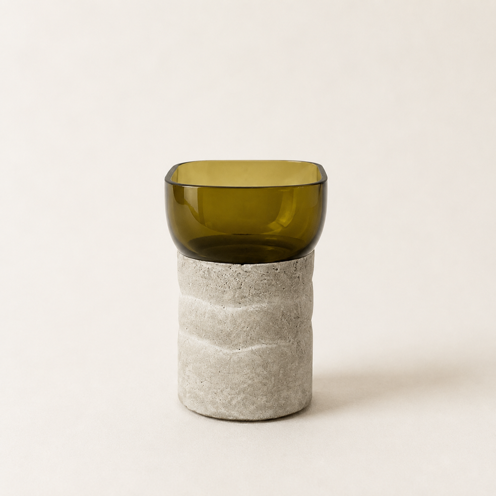 Flaschenvase – FV-09 · Olivgrün, Schale