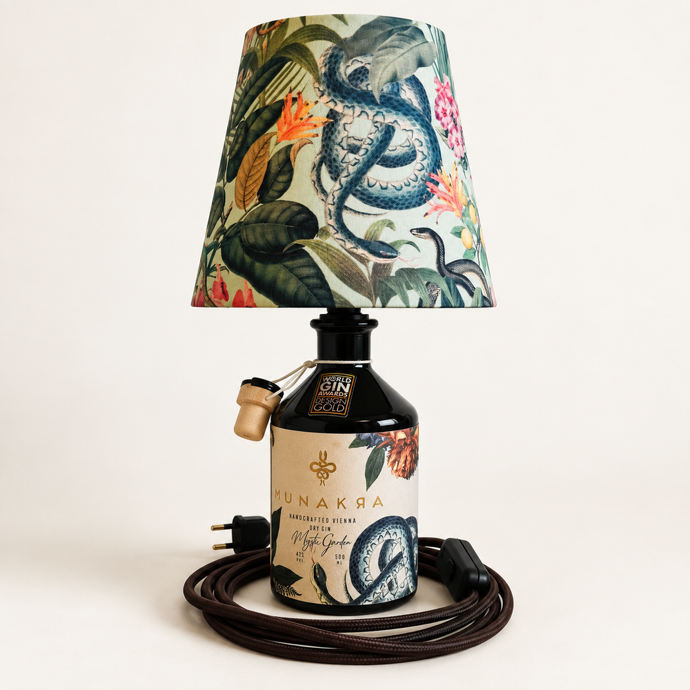 Munakra Mystic Garden Flaschenlampe Größe S mit botanischem Schlangenschirm und braunem Textilkabel, Produktfoto