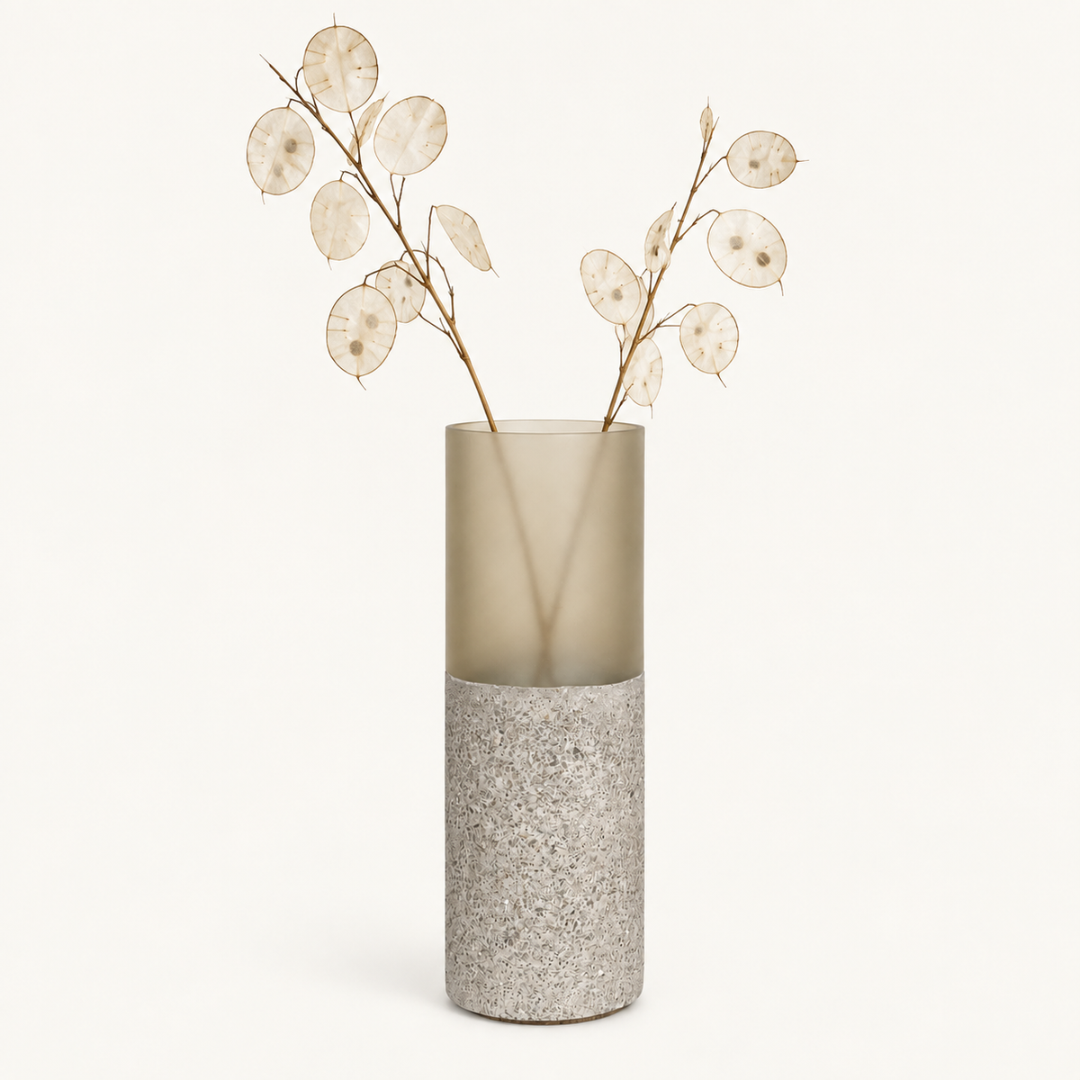 Glas-Beton-Vase – Matt · Zylinder mit floralem Arrangement – Dekoration nicht im Lieferumfang